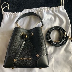 Michael Kors small handbag like new in great condition